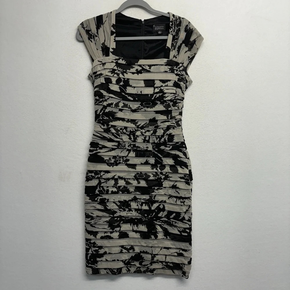 Adrianna Papell MIDI Dress Stripe‎ Tiered Square Neck 6 Black White